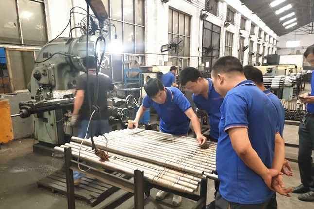 长春明诚物流仓储解决方案有限公司每周对各个工序进行质量监督检验的现场。